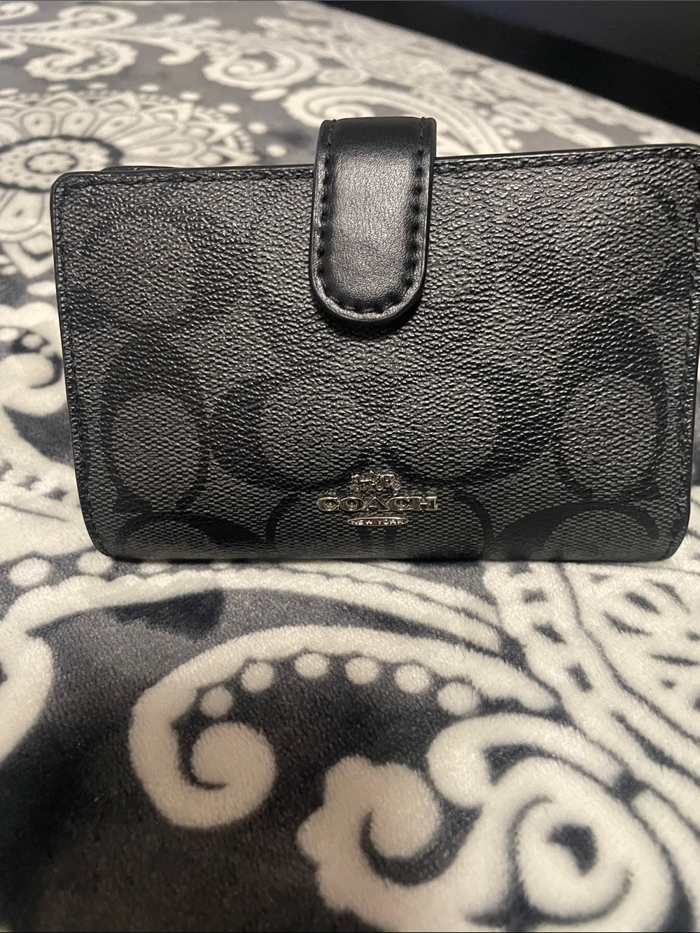 Coach Black Signature Card Holder Wallet